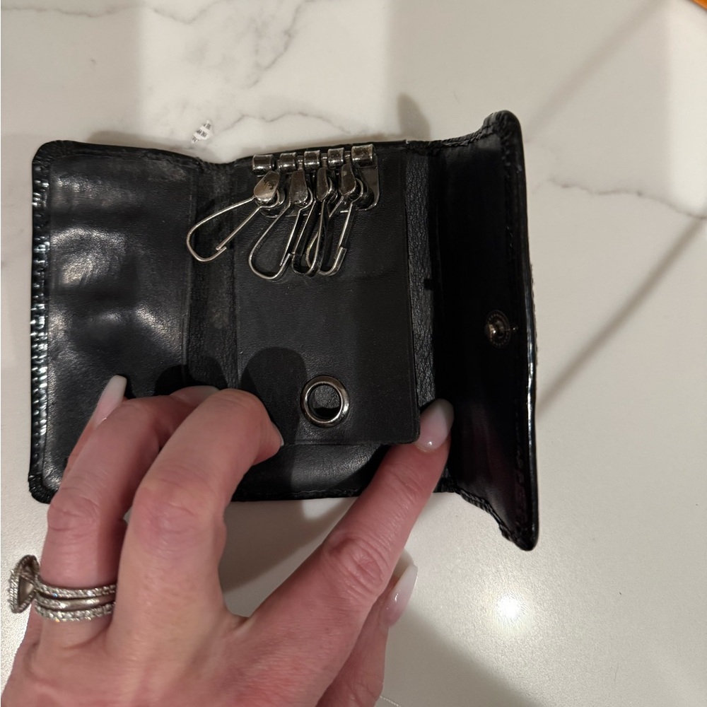 Authentic Burberry 4 ring keychain/cardholder - Picture 16 of 16